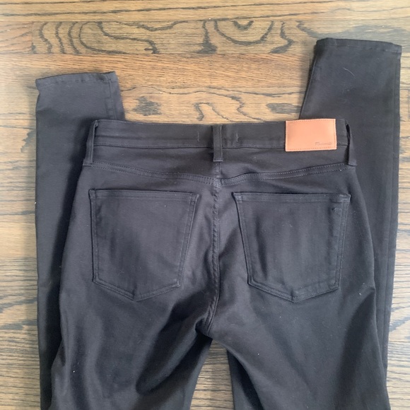 8" Skinny Jeans in Carbondale Wash - Picture 9 of 9